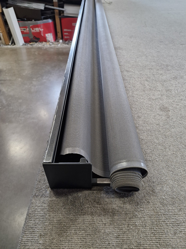 Screenová roleta Zip s motorom 4